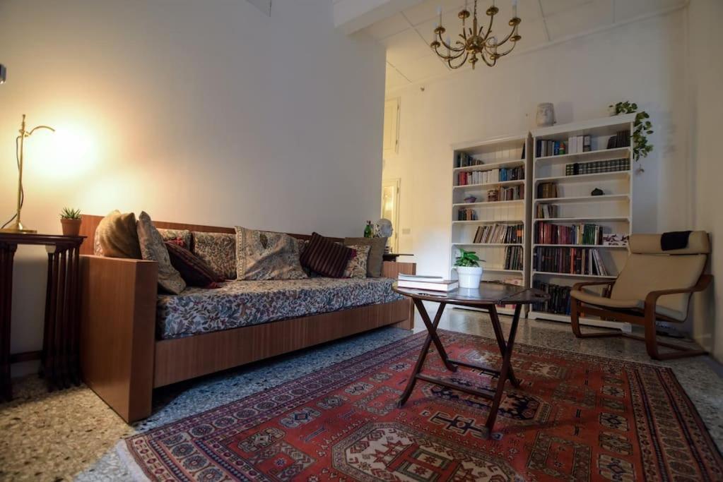 Cozy Apartment With Private Garden - City Center - Firenze Kültér fotó