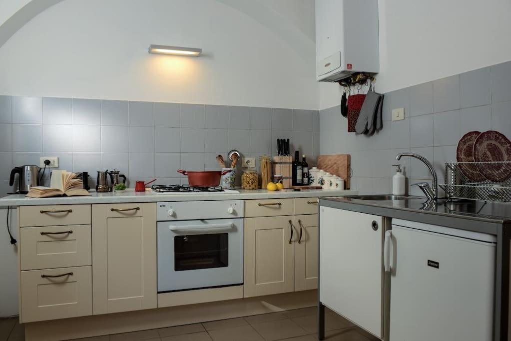 Cozy Apartment With Private Garden - City Center - Firenze Kültér fotó