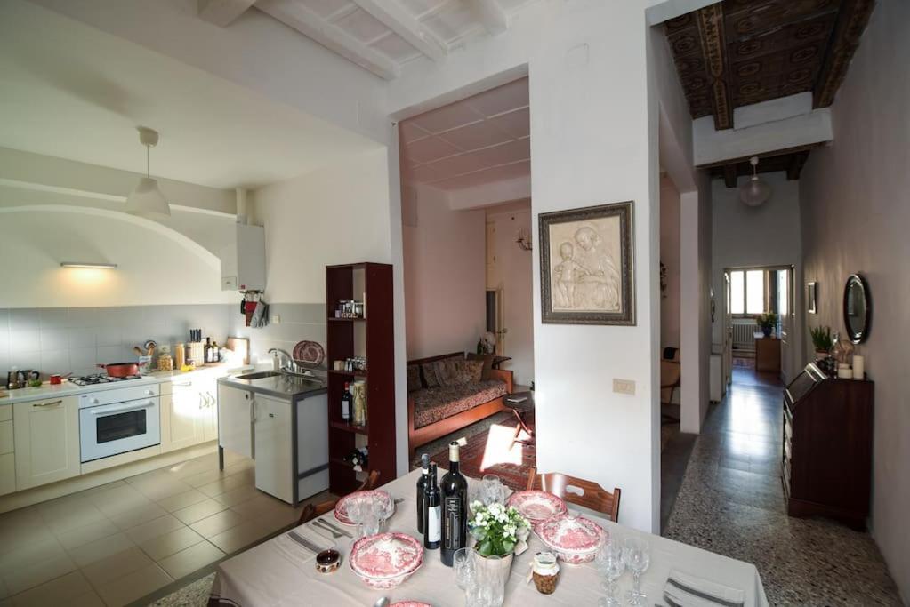 Cozy Apartment With Private Garden - City Center - Firenze Kültér fotó