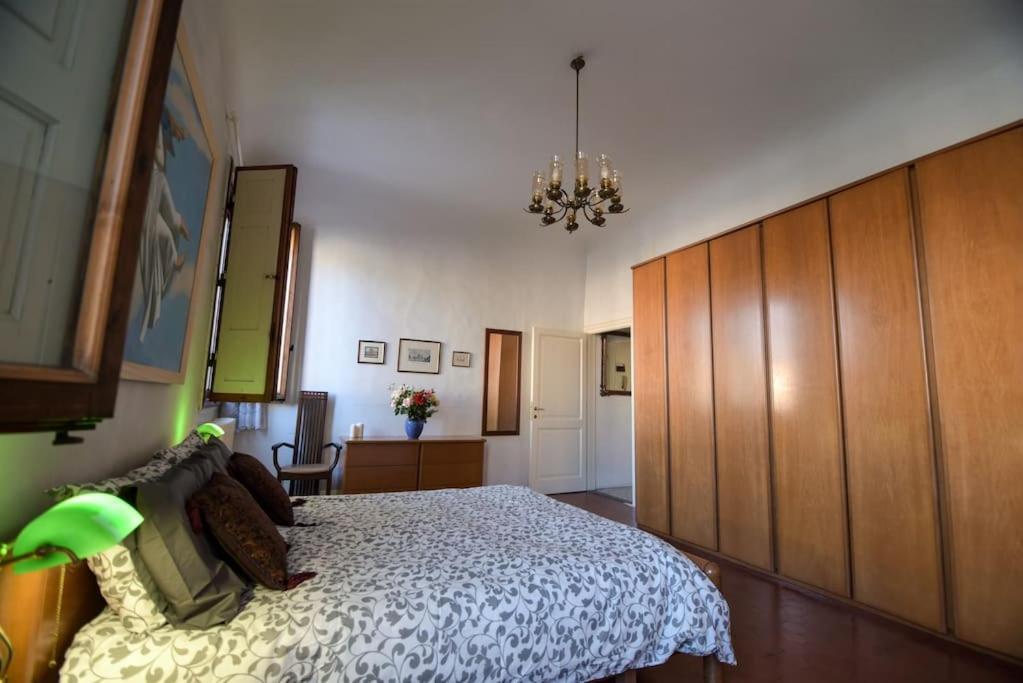 Cozy Apartment With Private Garden - City Center - Firenze Kültér fotó